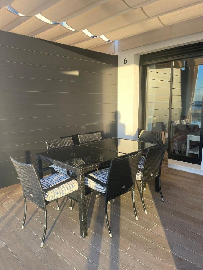 Apartamento Con Piscina En El Paseo Cruz Del Mar Chipiona Luaran gambar